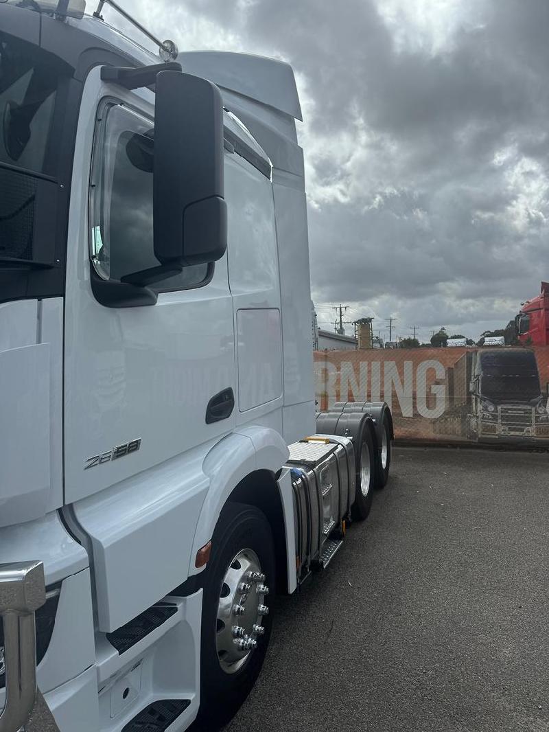 2024 Mercedes-Benz Actros MP5 2653 LS/33 MB9147 Arctic White