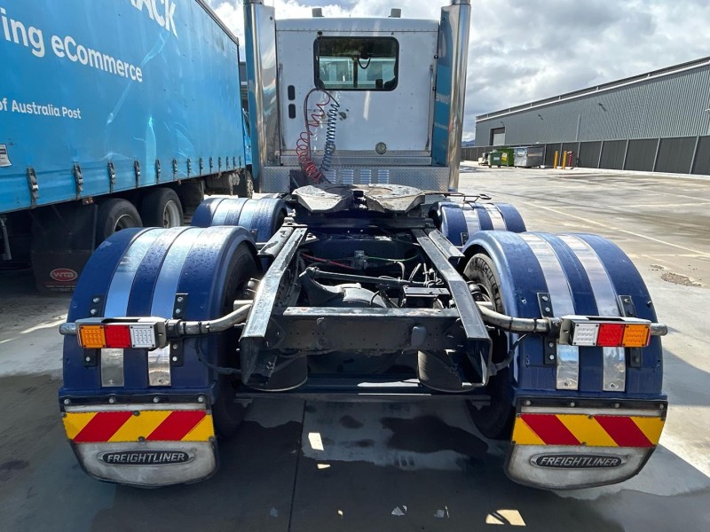 2019 Freightliner Coronado 114 