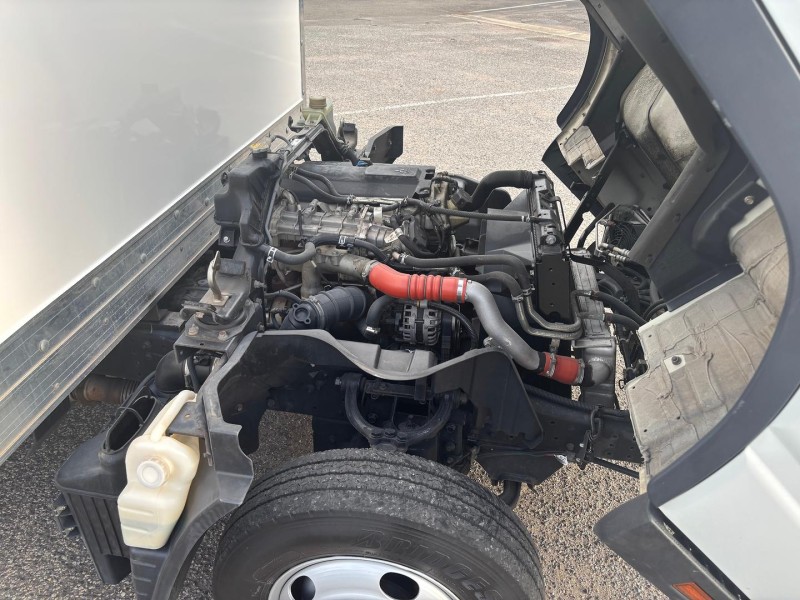 2021 Fuso Canter 515 Pantech with tailgate lifter 