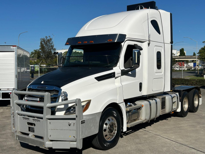 2022 Freightliner Cascadia 126 Available now 