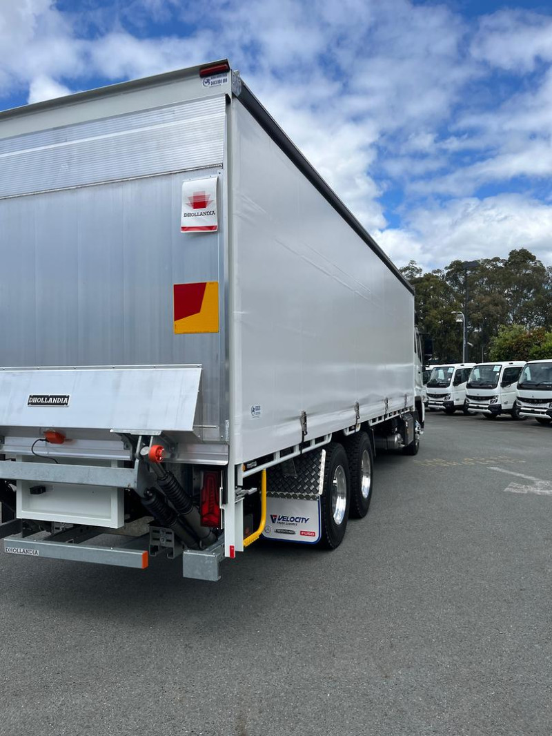 2026 Fuso Shogun FV84 400 Curtainsider 8700mml with a 3T DHollandia Tailgate 