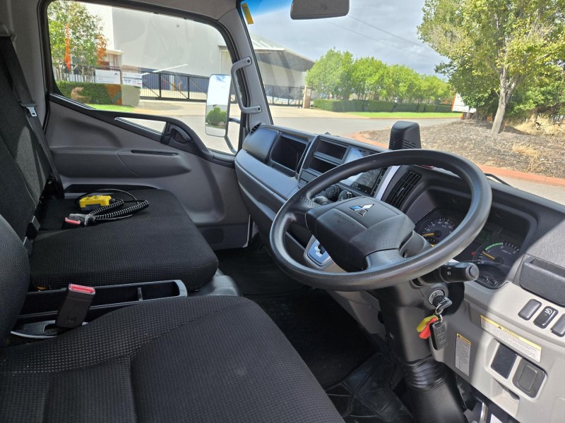 2021 Fuso Canter 515 