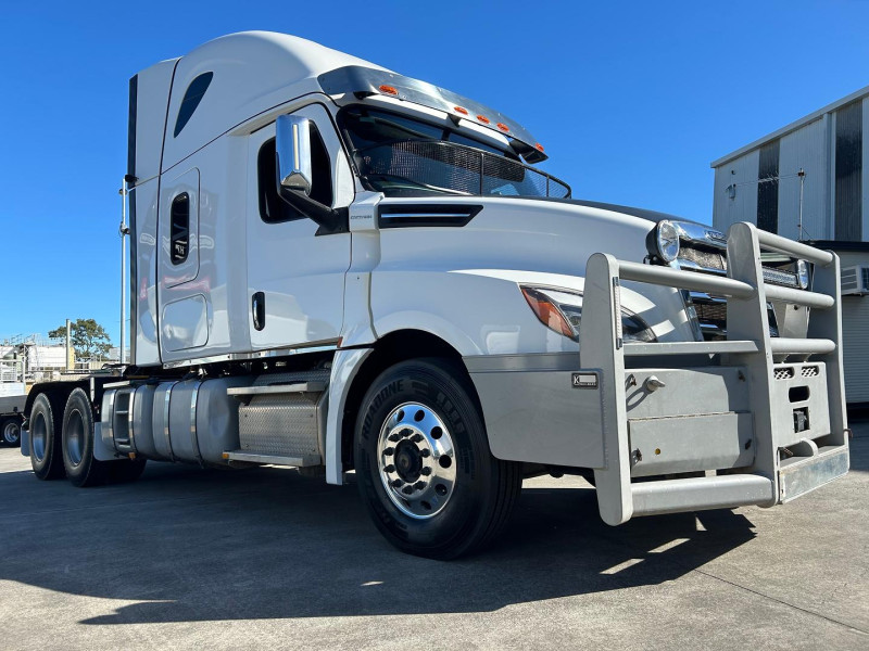 2022 Freightliner Cascadia 126 Available now 