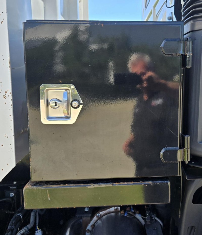 2015 Hino GS 700 Series HINO 2015 GS700 2848 SERIES HINO TIPPER EX SHIRE COUNCIL 