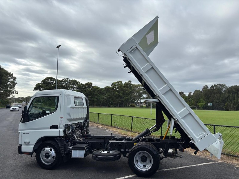 2025 Fuso Canter 615 Tipper 