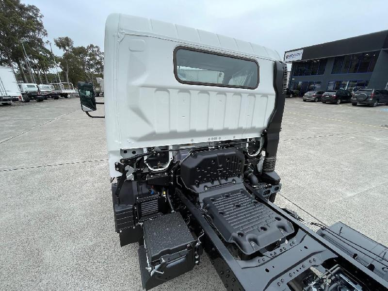 2023 Fuso Canter 515 