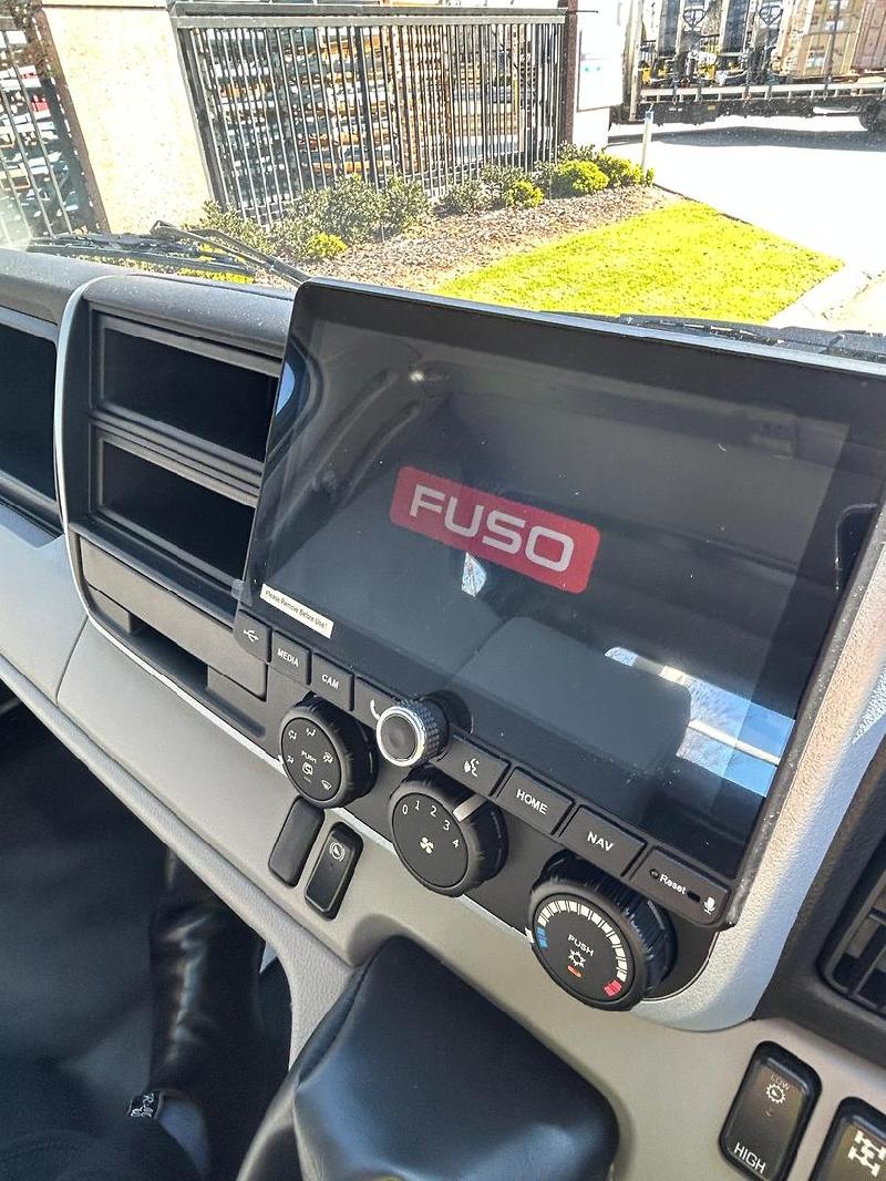 2025 Fuso Canter 4x4 Crewcab 