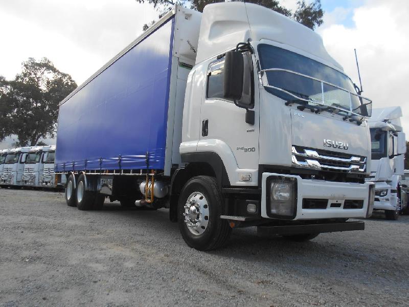 2018 Isuzu Fvl