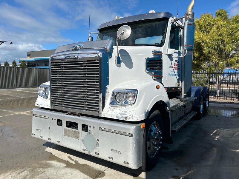 2019 Freightliner Coronado 114 