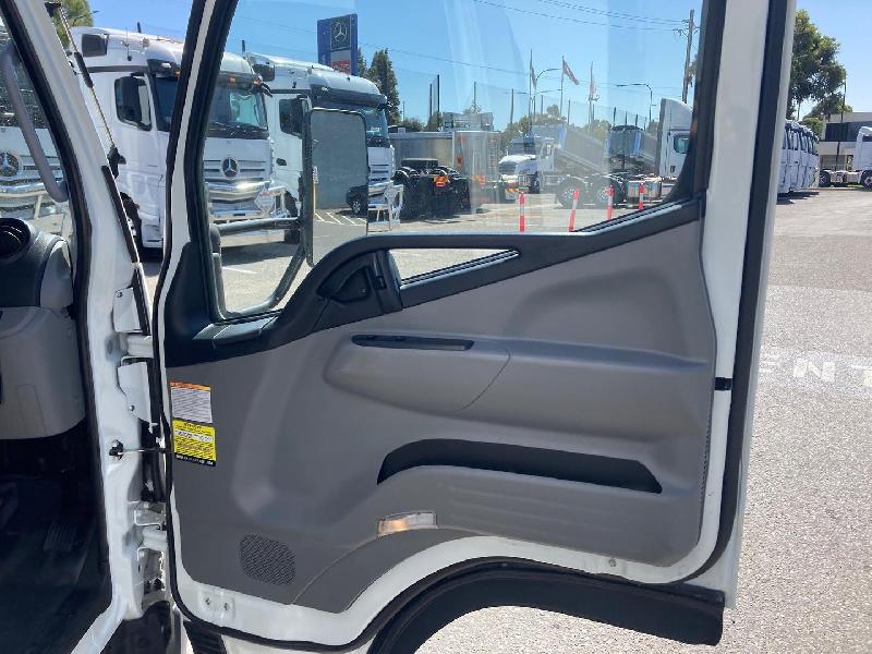 2018 Fuso Canter 515 