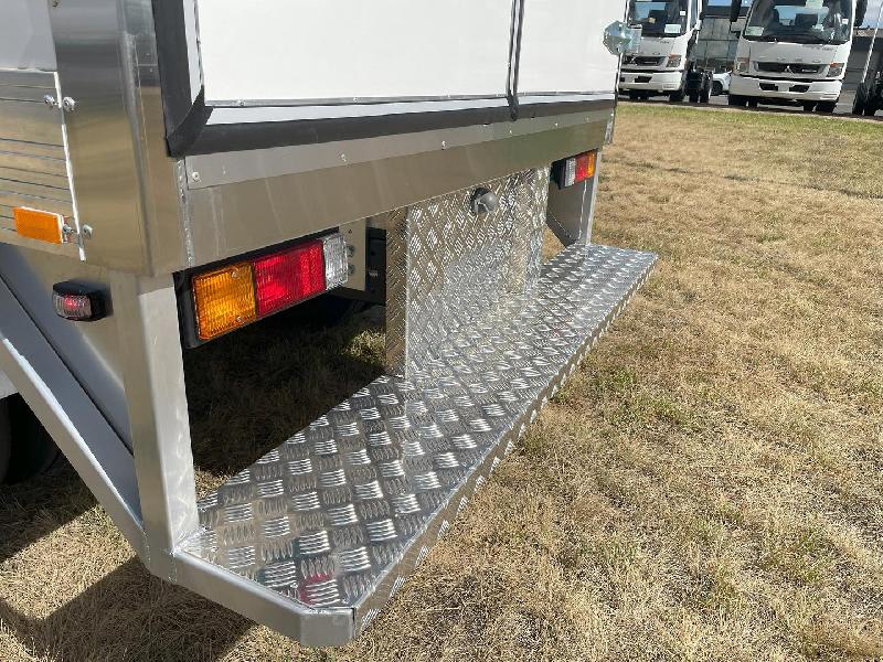 2024 Fuso Canter 515 