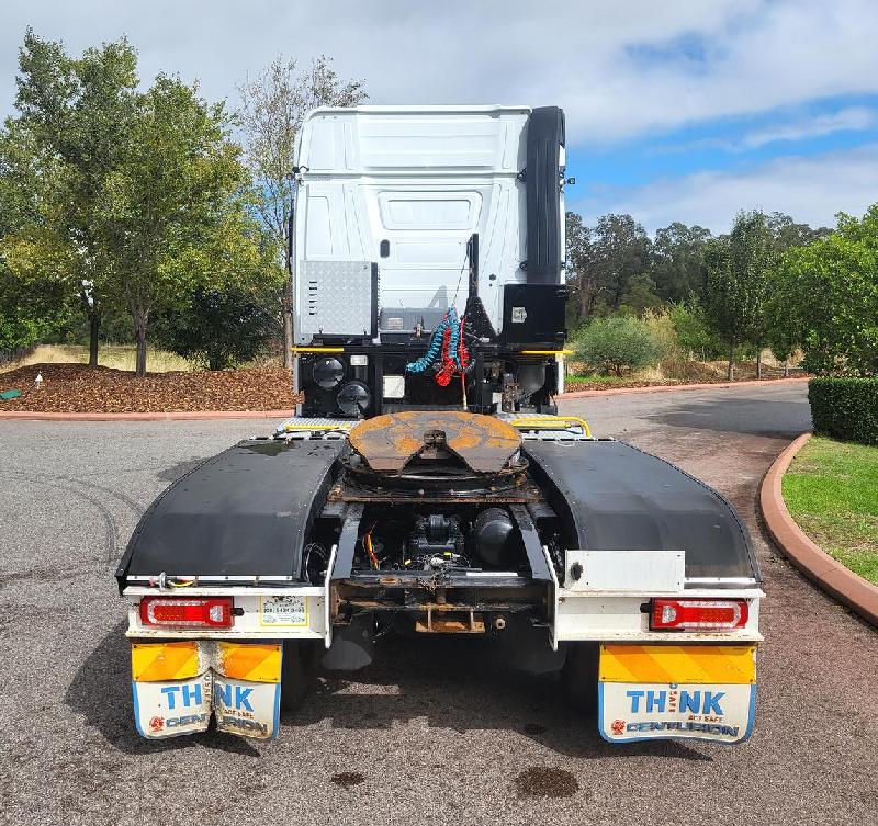 2018 Mercedes-Benz Actros 2763LS 