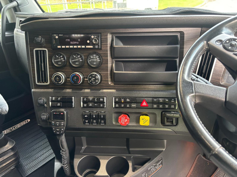 2022 Freightliner Cascadia 126 140 tne Road train prime mover 