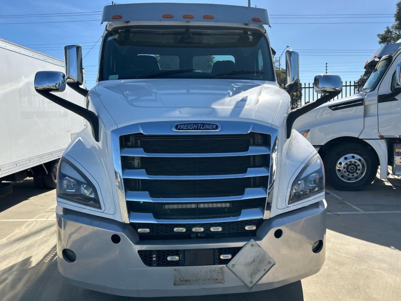 2022 Freightliner Cascadia 116 Day Cab 