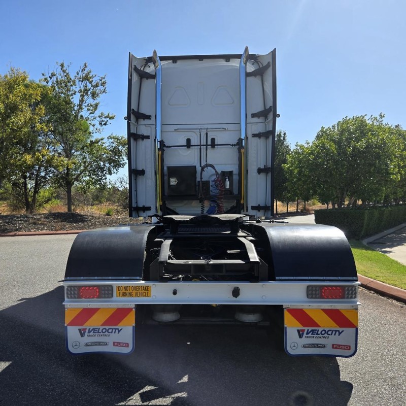 2021 Freightliner Cascadia 2021 FREIGHTLINER 126 CASCADIA PRIME MOVER 