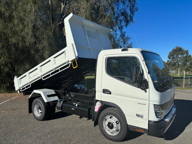 2026 Fuso Canter 815 Tipper 