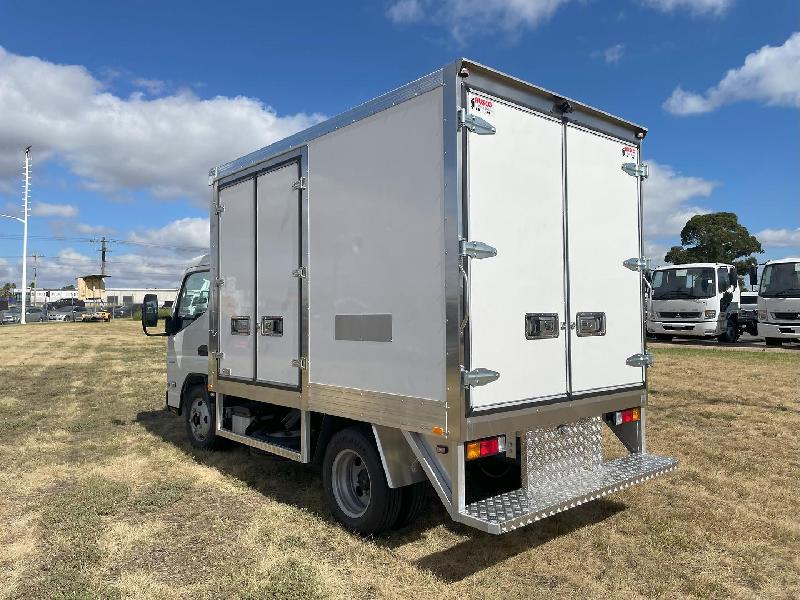2024 Fuso Canter 515 