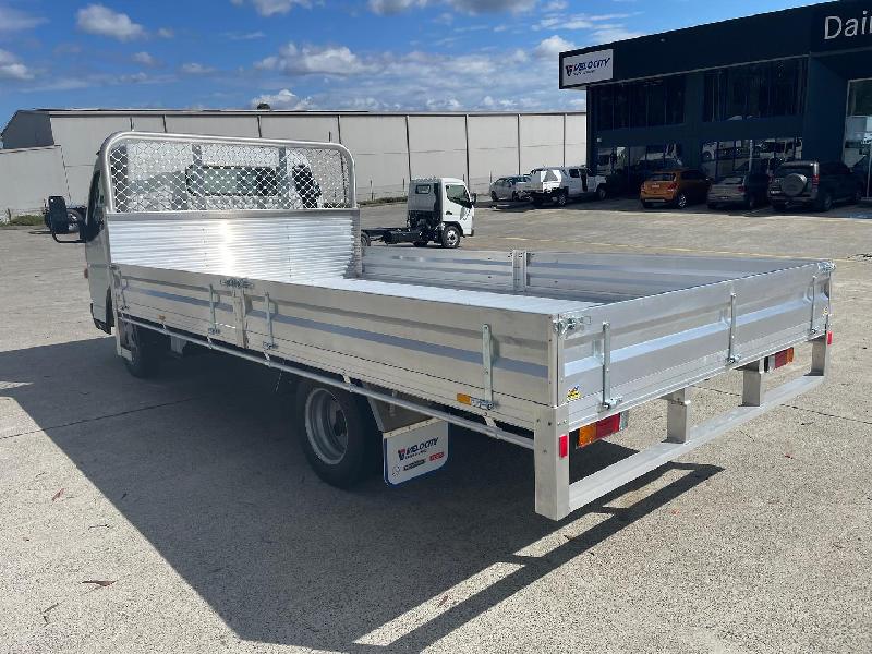 2022 Fuso Canter 515 