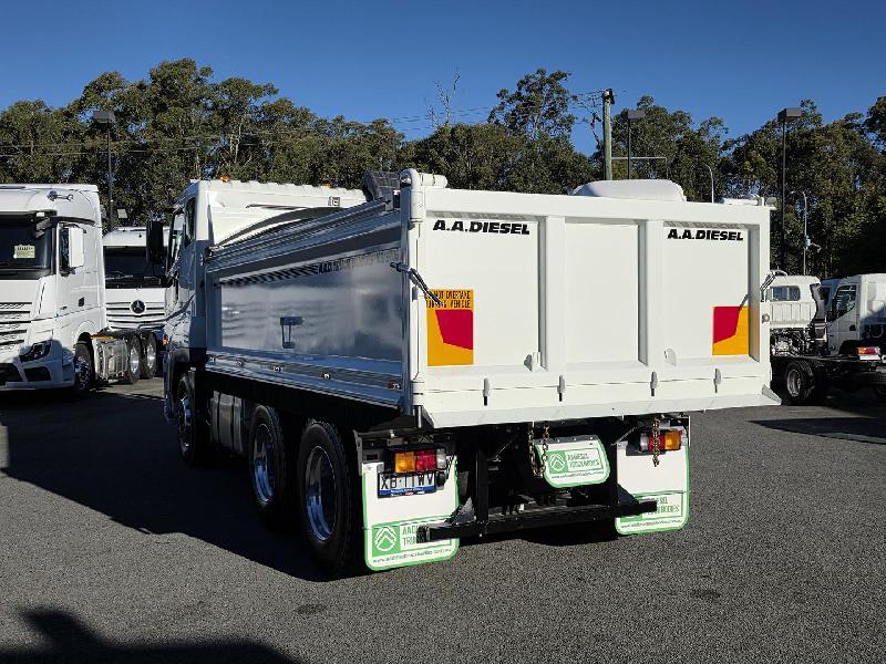 2023 Fuso Shogun FV74 460 