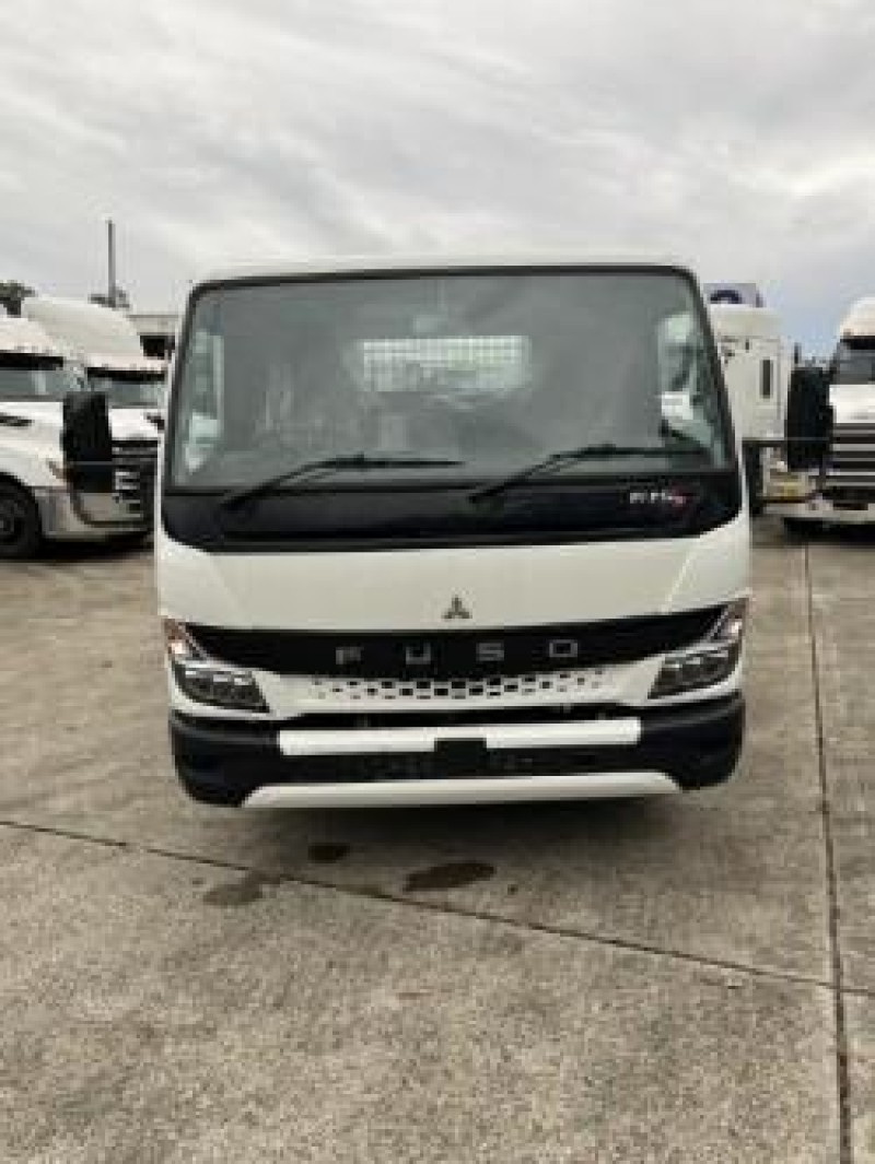 2025 Fuso Canter 615 