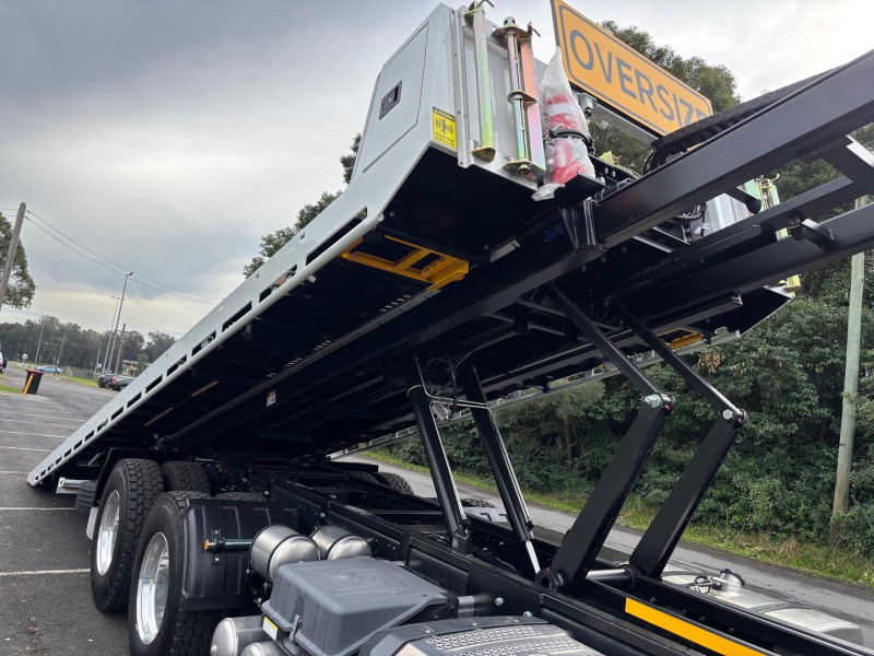 2024 Fuso Shogun FS76 460 Tilt Tray Ready to GO 