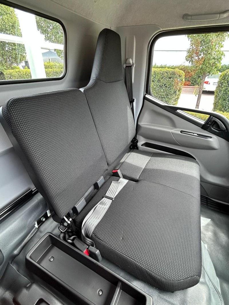 2025 Fuso Canter 4x4 Traytop 