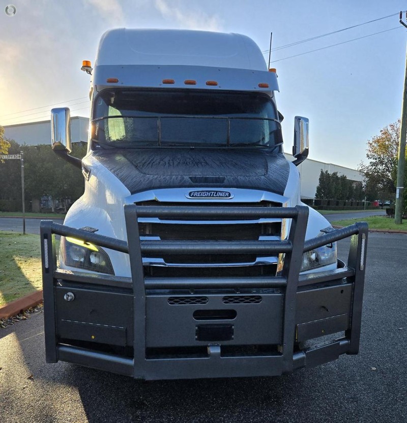 2022 Freightliner Cascadia 126 12 SPEED DETROIT DT12 AUTOMATED MANUAL TRANS 