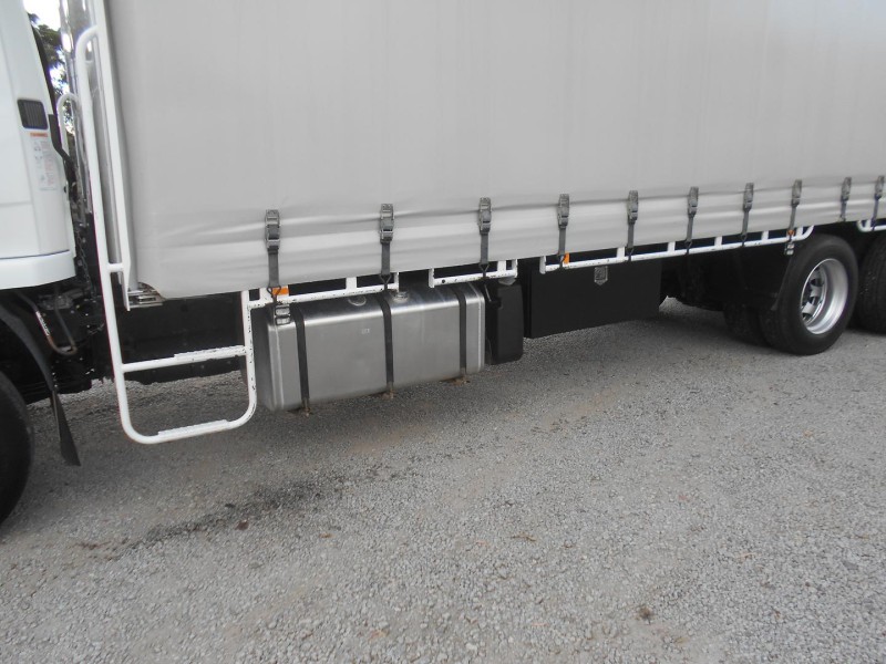 2021 Fuso Fighter 2427 14 PALLET CURTAINSIDER 