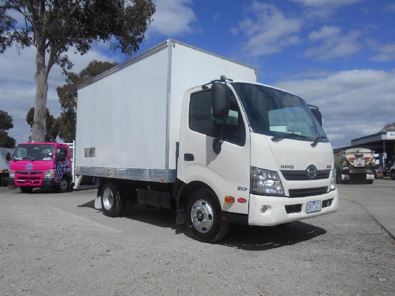 2012 Hino 300 617 