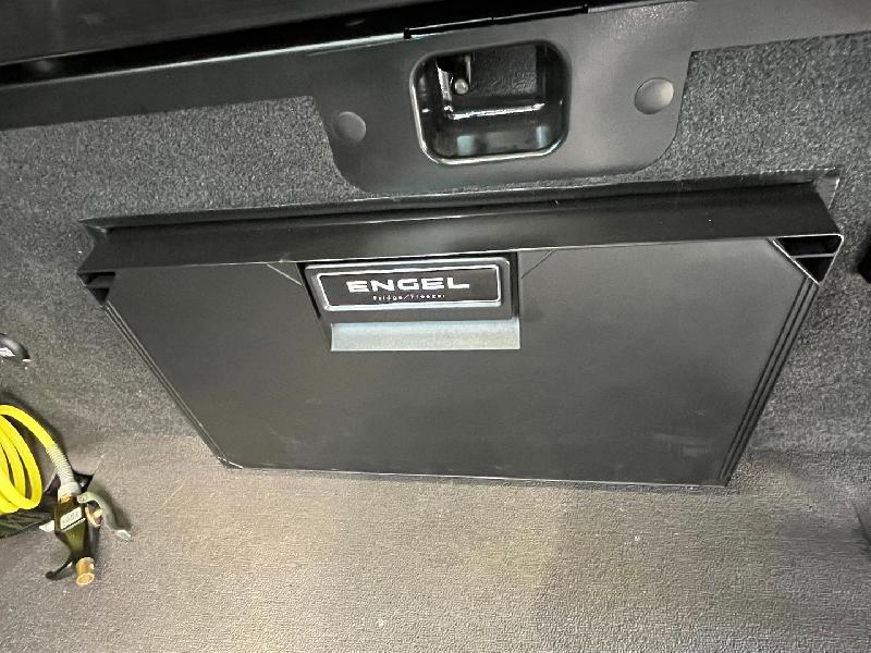 2025 Freightliner Cascadia 126 Microwave TV Cabinets and Custom Air Con ready 