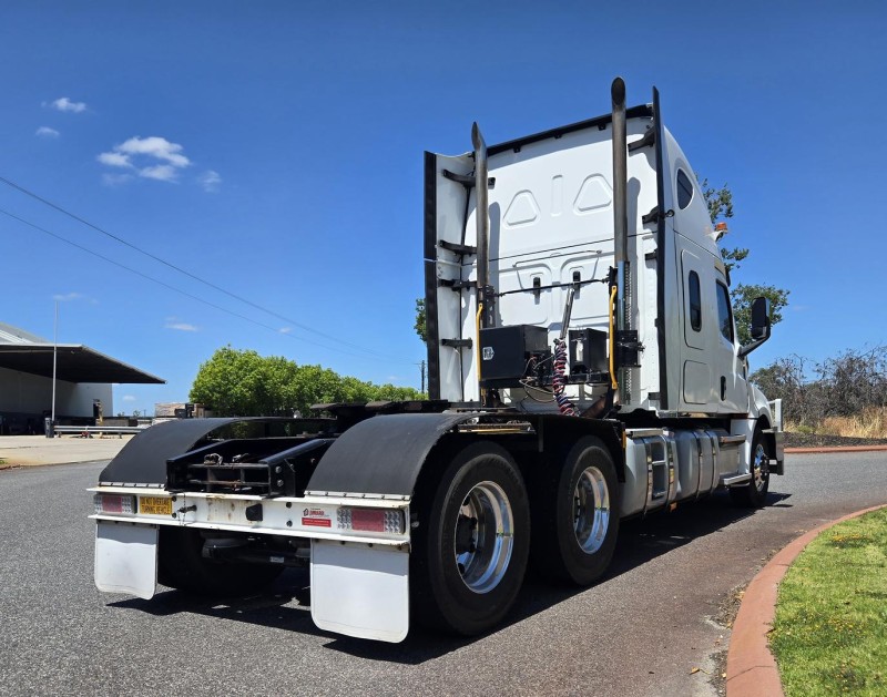 2022 Freightliner Cascadia 126 2022 FREIGHTLINER 126 CASCADIA PRIME MOVER 