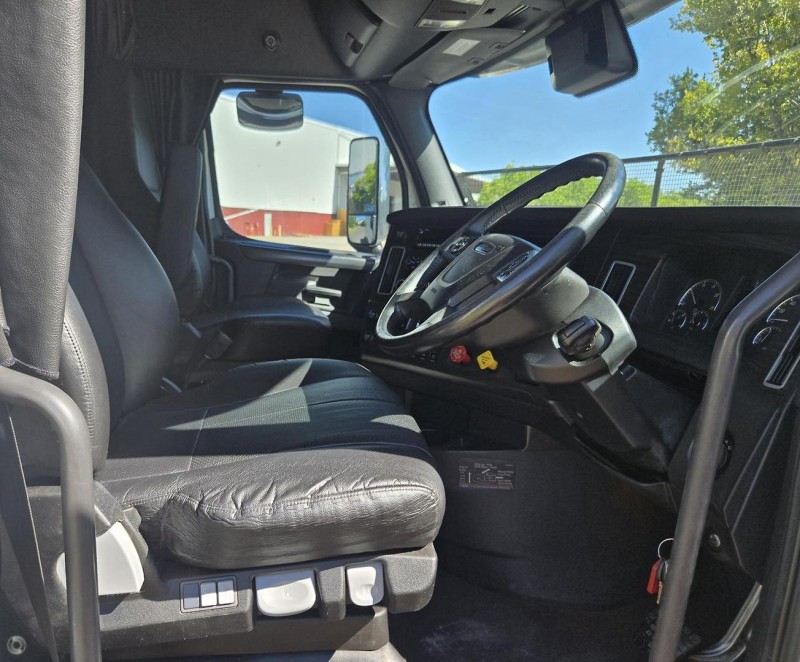 2021 Freightliner Cascadia 126 12 SPEED AUTOMATED MANUAL DETROIT TRANSMISSION 