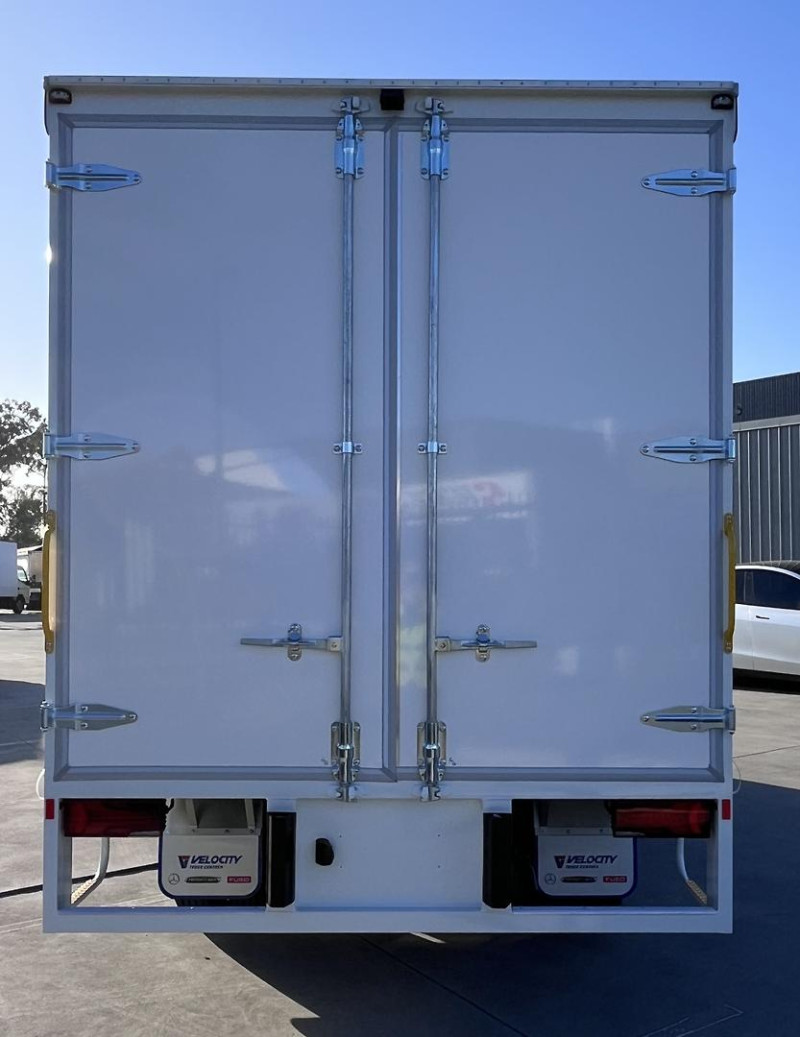 2026 Fuso Canter 815 6 PALLET CURTAINSIDE BODY 