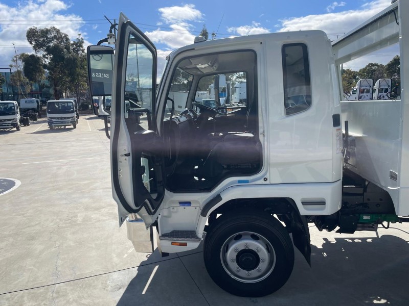 2024 Fuso Fighter 1224 LWB Auto with Tilt Slide Tray Fighter 