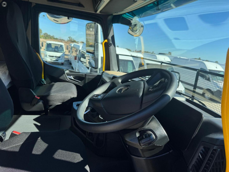 Velocity Truck Centers Australia