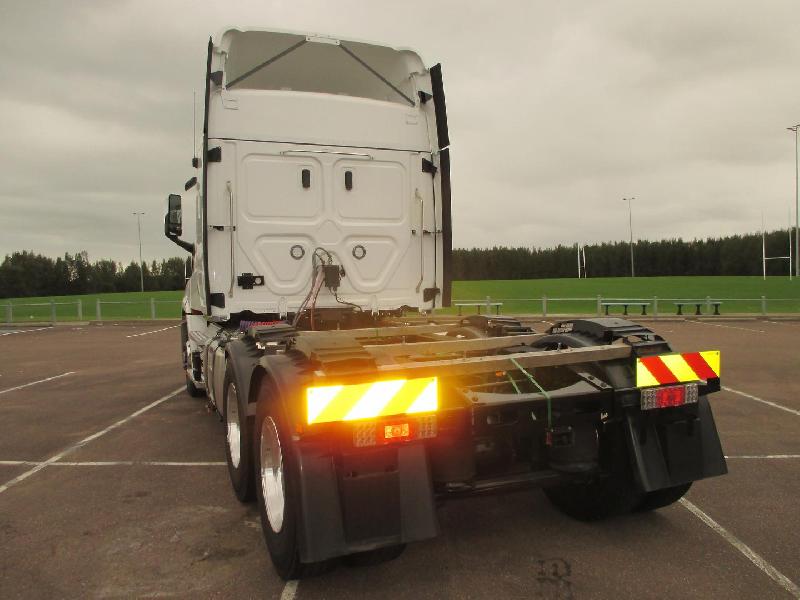 2024 Freightliner Cascadia 126 