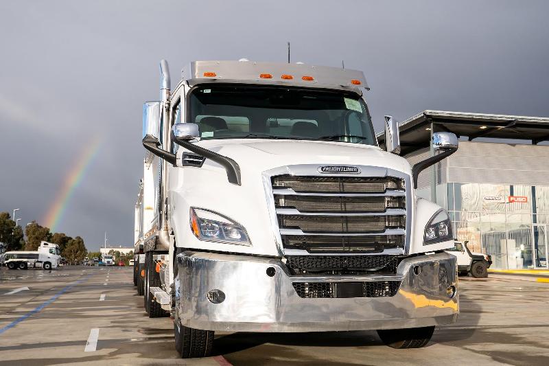 2024 Freightliner Cascadia 