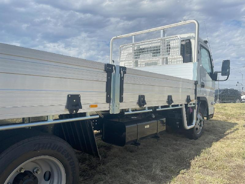 2024 Fuso Canter 515 