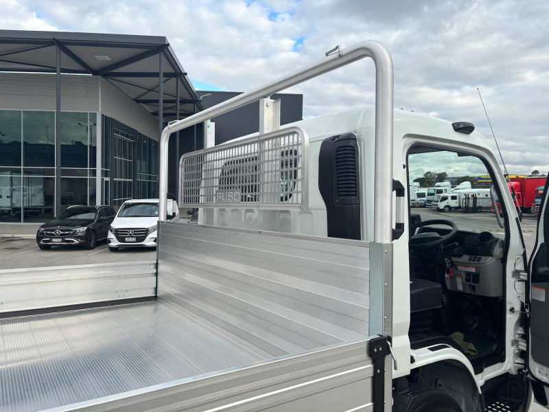 2025 Fuso Canter 615 