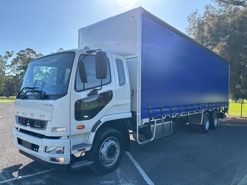 2025 Fuso Fighter 2427 TAUTLINER 