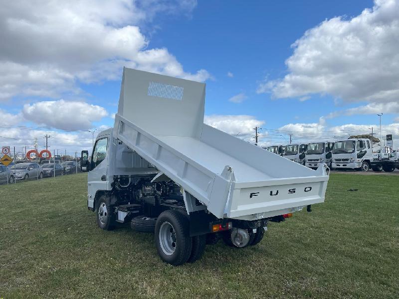 2024 Fuso Canter 615 White