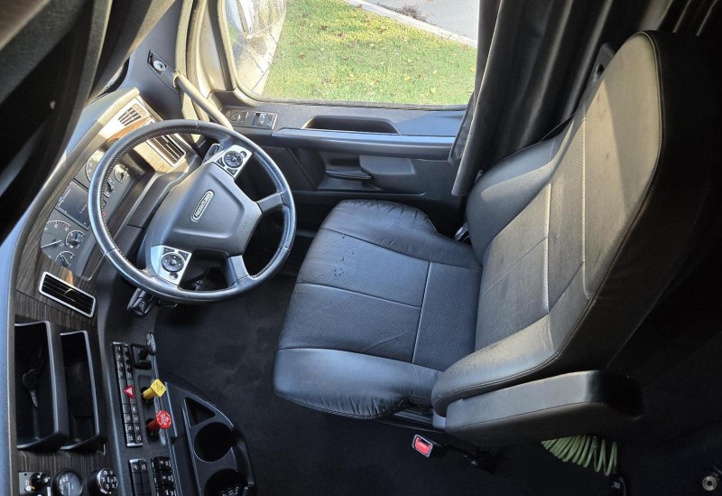 2022 Freightliner Cascadia 126 12 SPEED DETROIT DT12 AUTOMATED MANUAL TRANS 