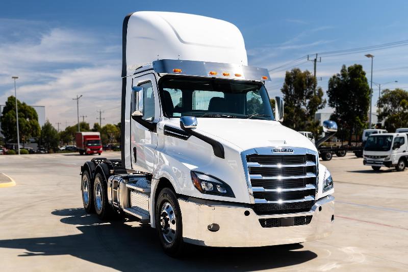 2024 Freightliner Cascadia 126 