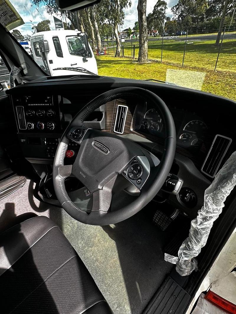 2024 Freightliner Cascadia 116 Freightliner Cascadia 116 