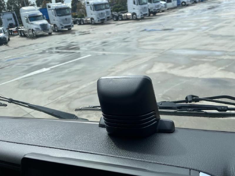 2025 Fuso CANTER 515 515 Wide Cab FRP VAN 