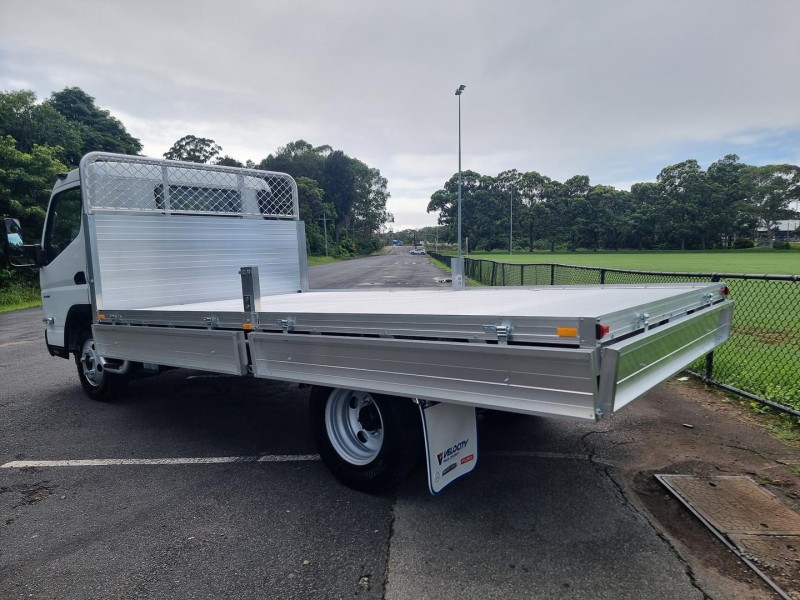 2025 Fuso Canter 615 Available on a Car or Truck Licence 