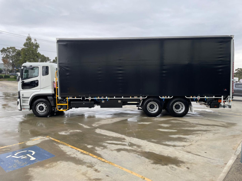 Velocity Truck Centers Australia