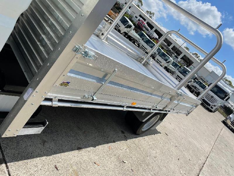 2023 Fuso Canter 515 