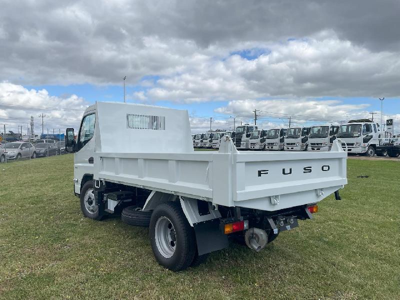 2024 Fuso Canter 615 White