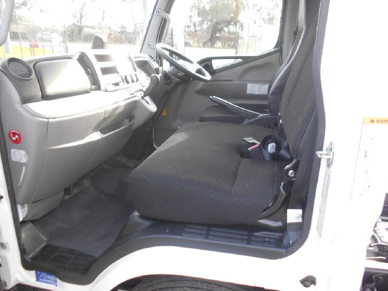 2021 Fuso CANTER 615 